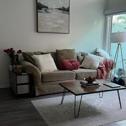 FREE COUCH (pickup 9/1)