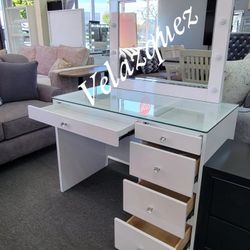 ✅️White Makeup Vanity Set with Lighted Mirror (Stool not included)