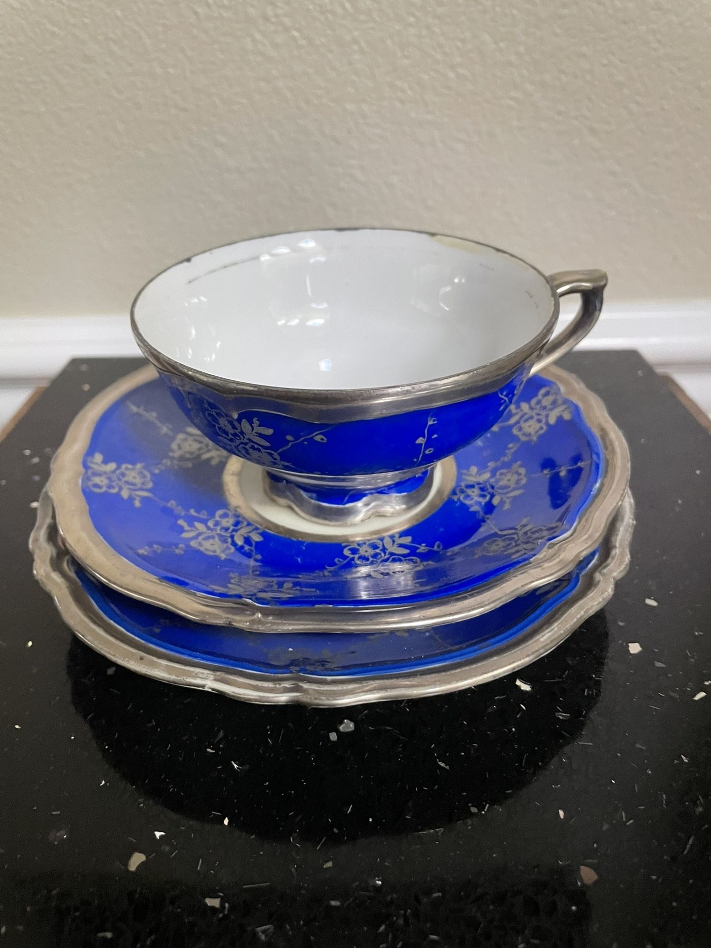 Vintage Dekor Bavaria Feinsilber Porcelain Tea Cup and 2 Saucer