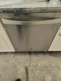 Kenmore elite dishwasher works great