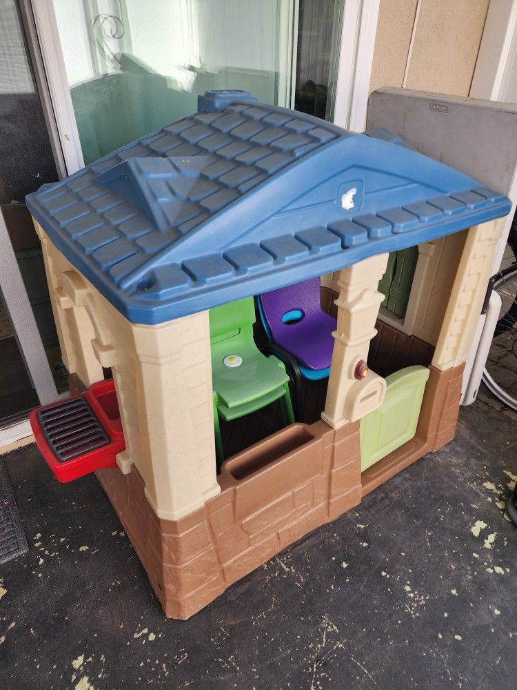 Play House 