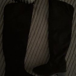 Boots Size 9