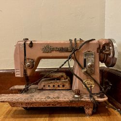Atlas Sewing Machine
