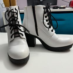 White Boots 