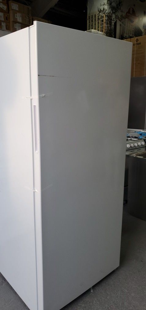 Freezer New Open Box 30 Inch Wide 72 Hight New $900
