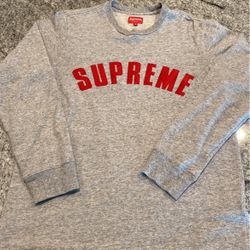 Supreme Sweater Size Medium In Men’s 
