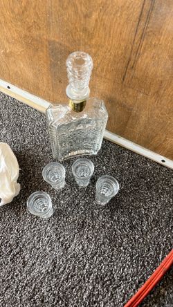 shot glasses and drink holder