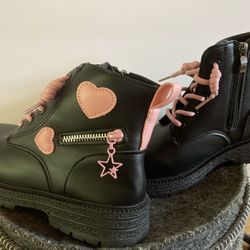 Girls Boots