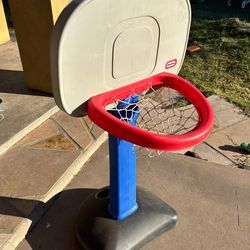 Toddler basketball court