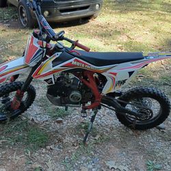 125 Xmoto Dirt Bike 