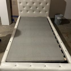 Twin Bed, For Girls, White With “diamonds” In Perfect Conditions, Mattress Optional If You Want It. 