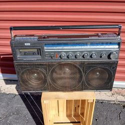 Magnavox D8443 Boombox