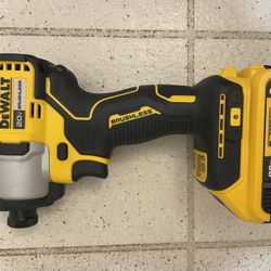 Dewalt Impact Drill Driver With One Battery 