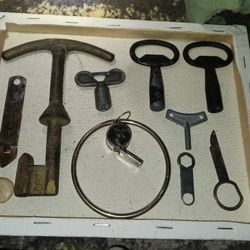 Bunch Of Old Keys  The Large Key Is Valued At $80