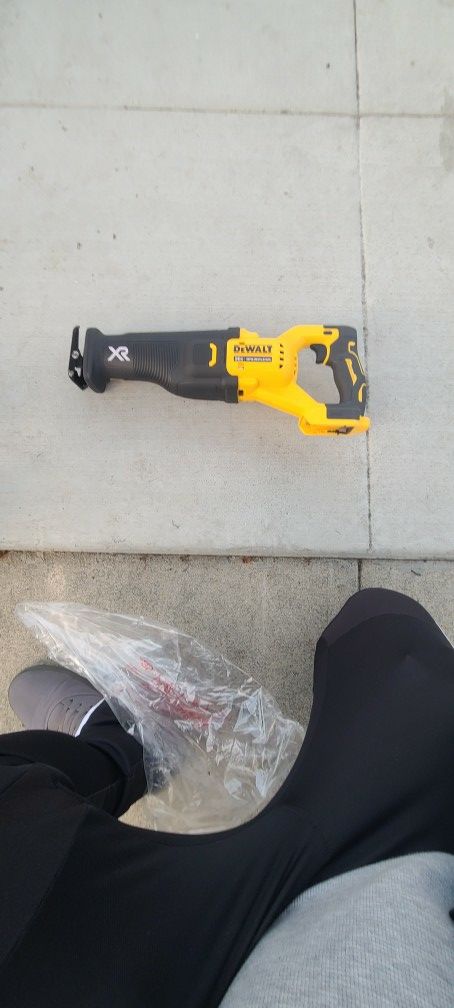 Dewalt 20v Sawzall Brushless XR BRAND NEW TOOL ONLY 