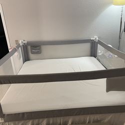 King bed rails