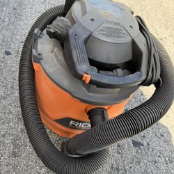 Ridgid  shop vacuum 