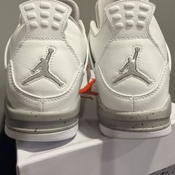 Jordan 4 White Oreo – Size 12 – Clean