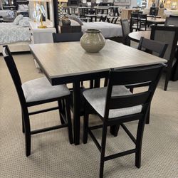 5pc Dining Room Table Set 