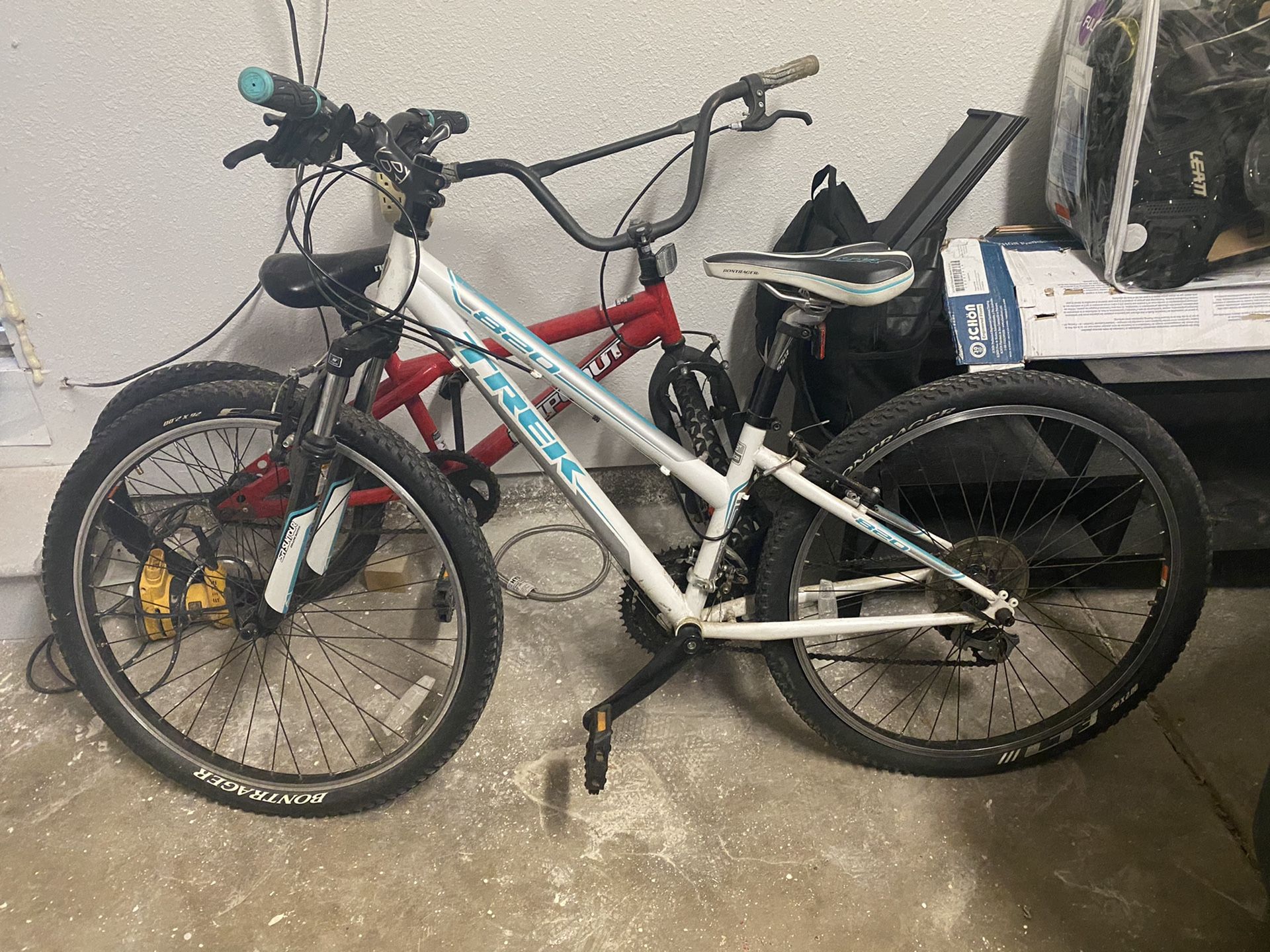 Women’s 13” Trek Mountain bike