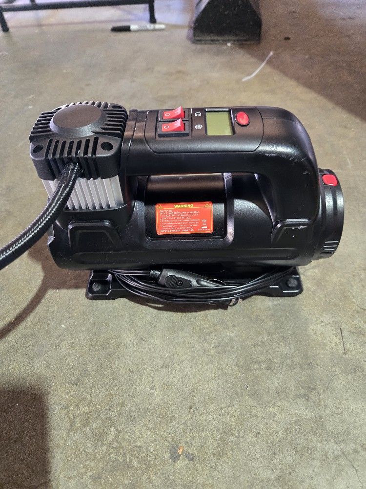 12 VOLTS  Vehicle Boat Bike  Compressor 