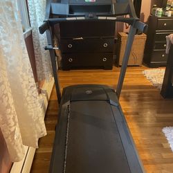 Gold Gym treadmill 
