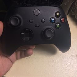 Xbox Series X/S Controller Black (Comes With New Battery’s)