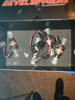 RC 750CC INJECTORS W/RSX PLUG AND PLAY CLIPS