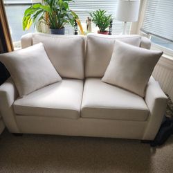 Offwhite Loveseat