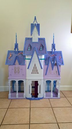 Disney Frozen 2 Ultimate Arendelle Castle Playset 5 Ft Tall