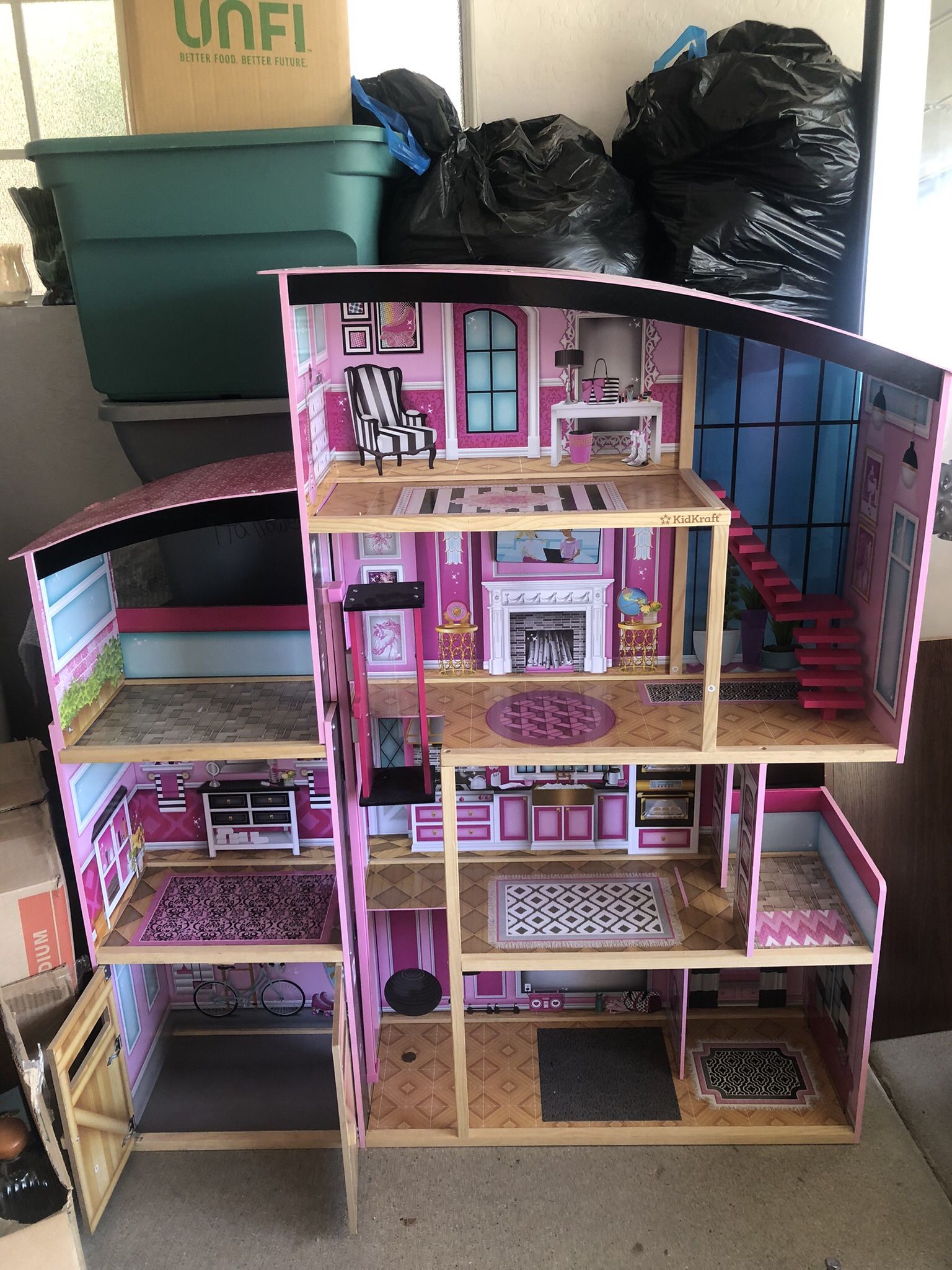 Doll House & Accessories