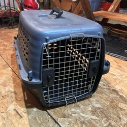 Dog Kennels $40 Each one is 24 inches long. The other is 28 inches long $40 each.