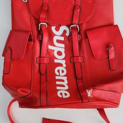 Supreme Red Backpack-preowned-in PERFECT CONDITION 