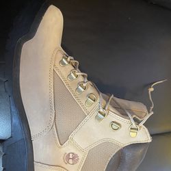 Mens Authentic Size 9 Timberland Boots Boots 