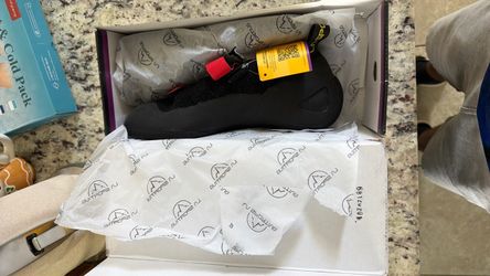 LA Sportiva Tarantula Climbing Shoes Size 12