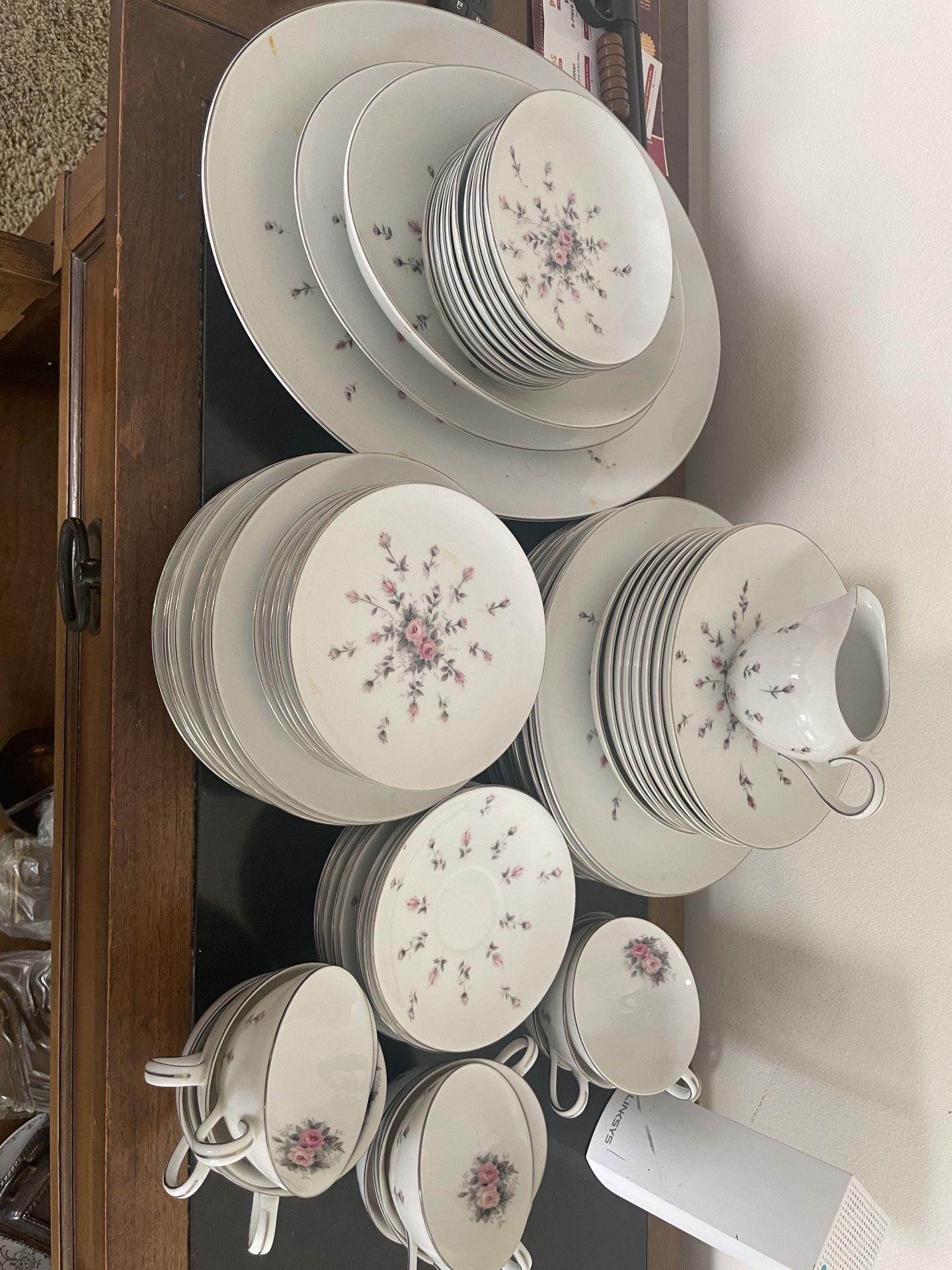 66pc Harmony House Fine China Rosebud Dawn Grey