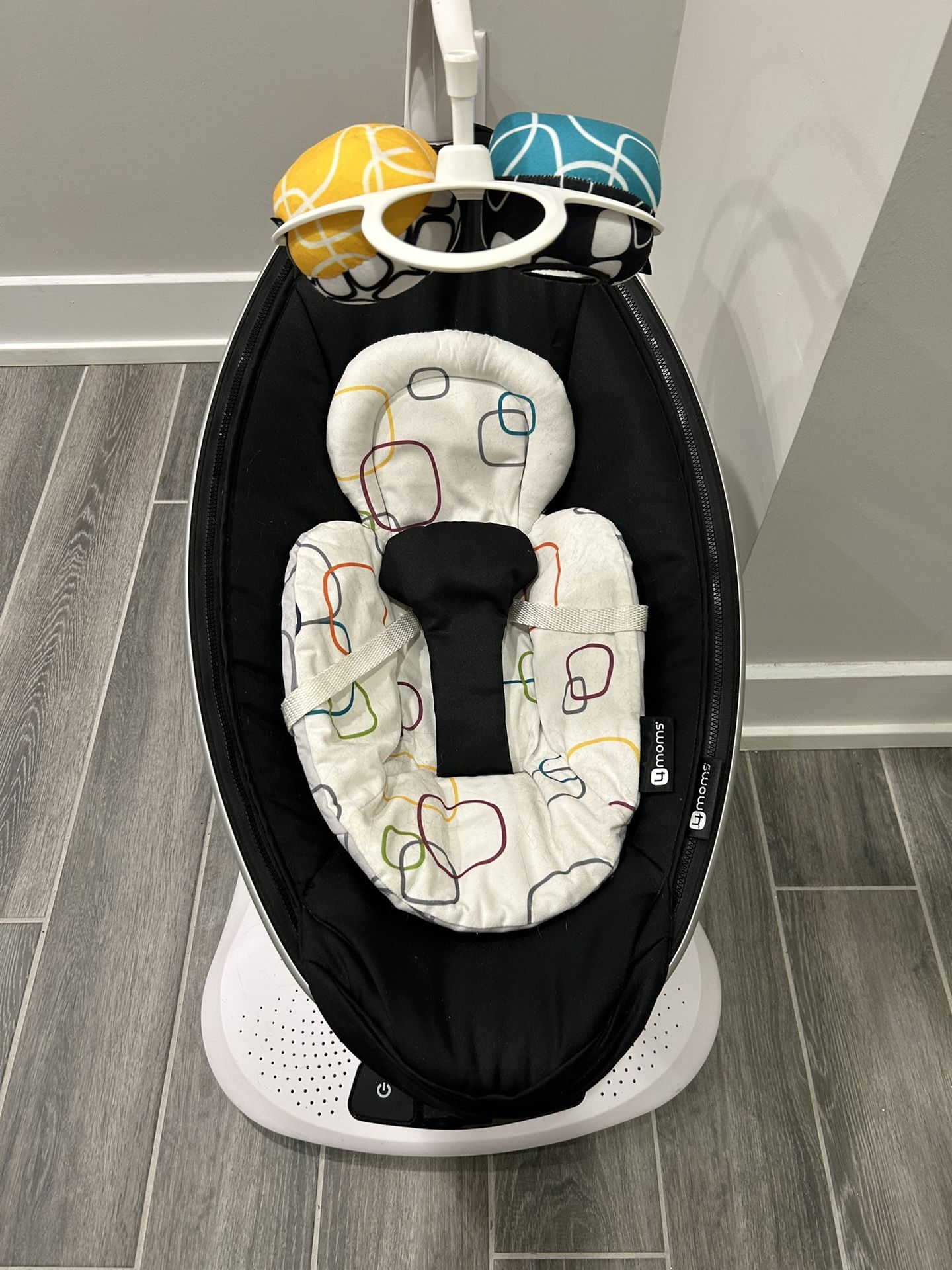 Mamaroo Baby Swing