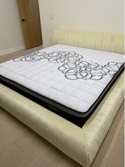 King size mattress pillow top 12”.   New mattress in a plastic sealed    We offer same day delivery