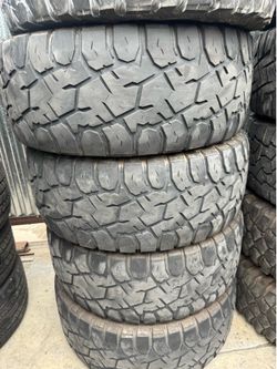 33x12.50r17 Cooper tires en excelentes condiciones de vida las 4