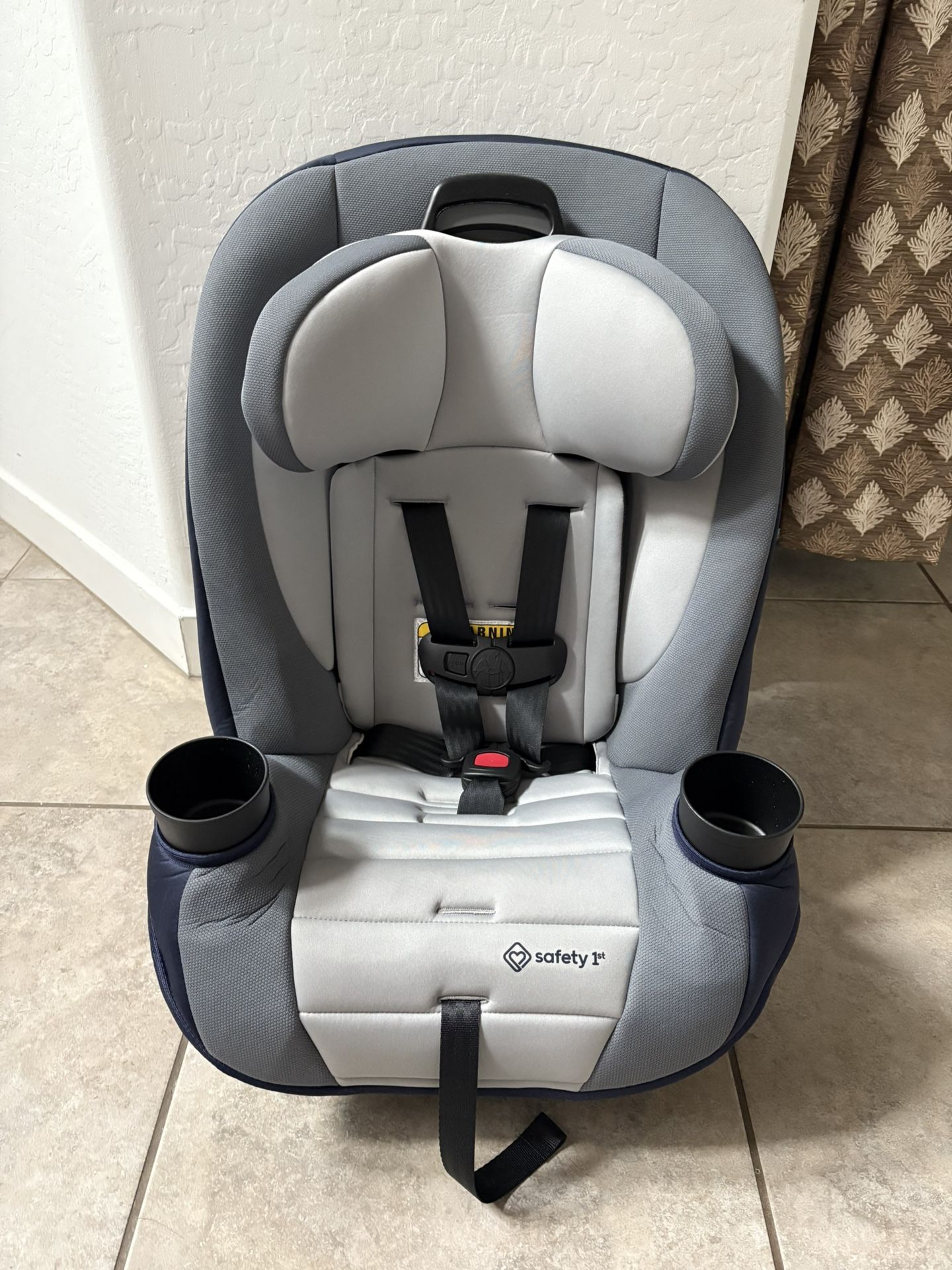 Safety 1st Ellaris 3-in-1 Convertible Car Seat, Slim Fit Design, Rear & Forward-Facing, 5-Position Headrest, 3-Across Fit, Travel-Friendly with Machin