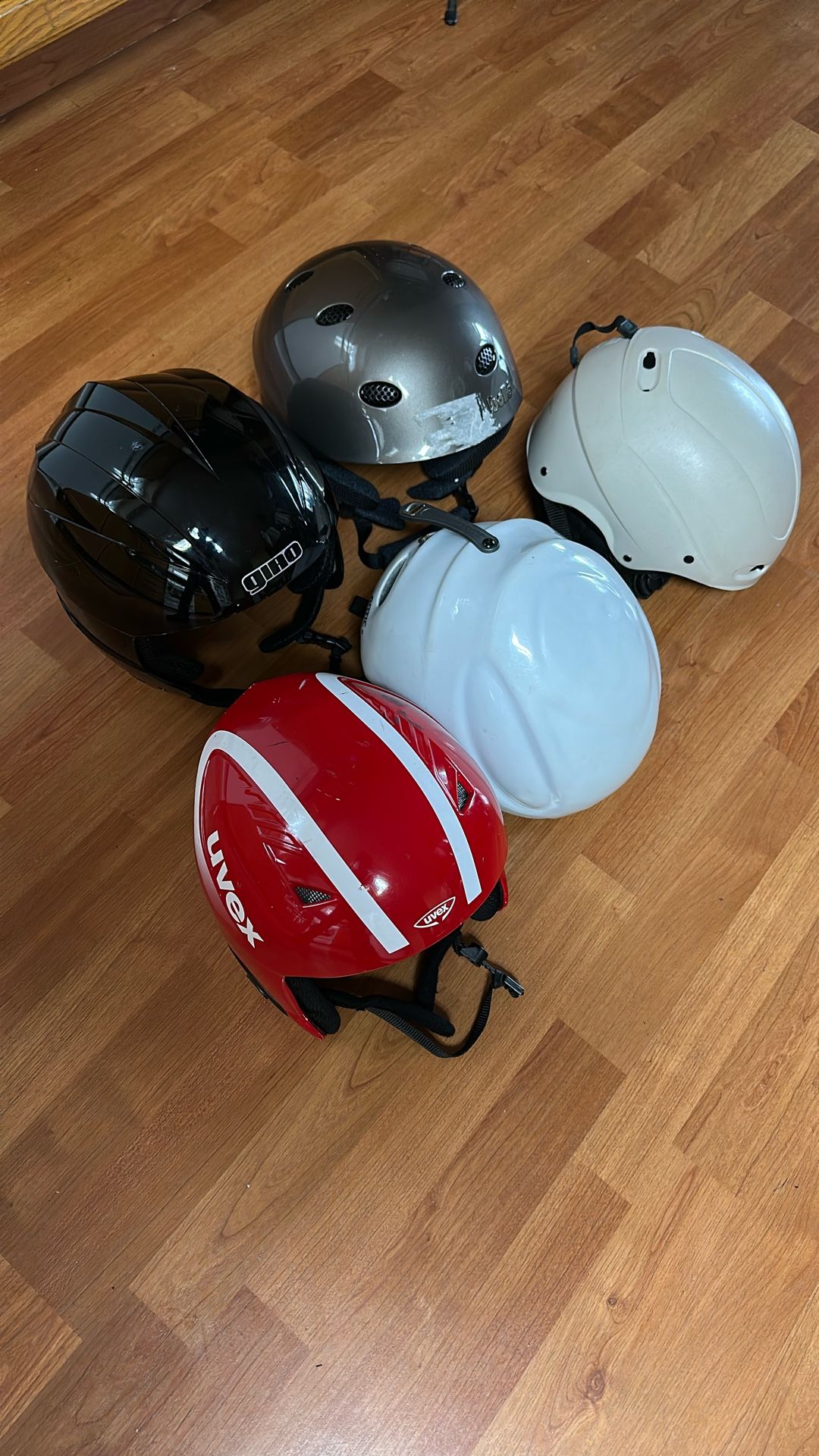 Snow Sports Helmets 