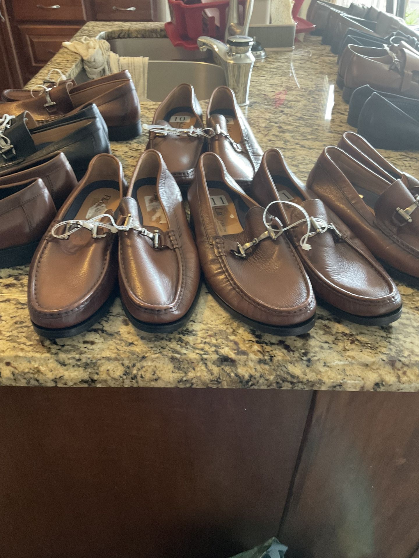 Men dressed Shoes