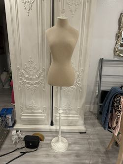 Beautiful rare Pottery barn dress form fashion mannequin designer shabby 