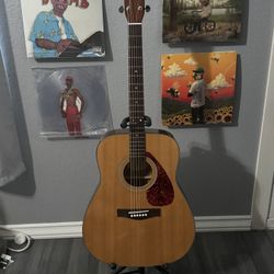 Yamaha F325 Acoustic Guitar