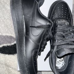Black Air Force 1's