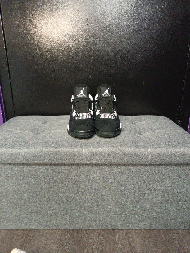 Air Jordan Retro 4 Thunder White 