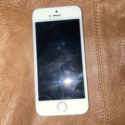 I iPhone se. 1 st gen. Pick up no holds