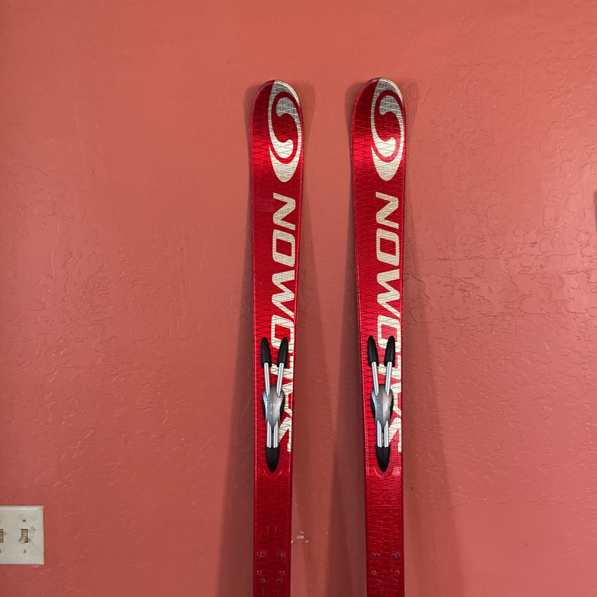 Salomon Equipe 10 Snow Skis (no bindings)