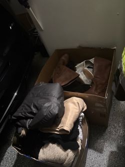 Free woman's clothes and shoes