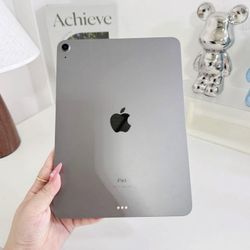 iPad Air 4 ( With Apple Pencil) 
